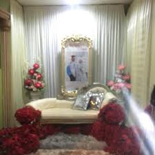 Semua musnah kau buat malam ku jadi gerhana dan hidup ku tiada. Pelamin Anganku Musnah Order Lain Dapat Lain Butik Pengantin Hantu