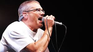 Futuro 33 // De Brian May a Bruce Dickinson: rockeros que tienen  profesiones y doctorados — Futuro Chile