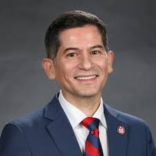 What an amazingly beautiful 🍁 🍂 Autumn day 🍁 🍂 at California State  University, Fresno! The air was cool 🌬️ , sun was warm 🌞 , and the  Bulldog smiles were everywhere 🌻 ! It was so wonderful…