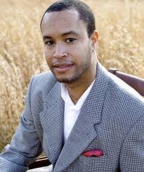 Sean Parrish's Instagram, Twitter & Facebook