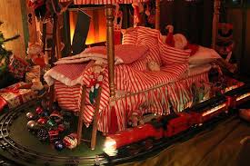 The Coleman Collection Boasts Holiday Animatronics Based Off Of Disney S Small World Exhibit Coleman Cultural Center Winter Wonderland
