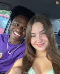 hi! my name is holly and i'm from avon, indiana. i'm 100% committed to  purdue and i am majoring in first year engineering. im a managing editor  for my school newspaper and