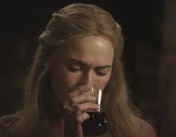 EVERYTHING] Noticed that Cersei wears the same ring in the Blackwater  episode as she does in The Winds of Winter. : r/gameofthrones