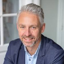 Juan Rizzo's Instagram, Twitter & Facebook