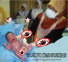 Isteri dan anakku masih tinggal di malang karena saat melahirkan anak kedua tinggal di rumah orang tuanya dan belum pulang ke surabaya. Pengalaman Anak Ketiga Senangnya Bersalin Supermom With Superkids