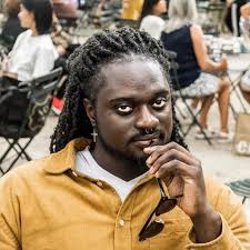 Is it unethical to take street pictures of strangers in public settings and  posting it