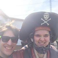 Julia Stroud (juliastroud1993)