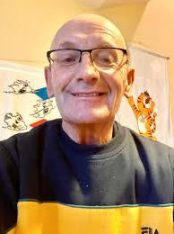 Marathon magazine Christmas 1996, featuring the Olympic Gamen in Atlanta  where we had a very traumatic time with the athletes gear and Sonia's dip  in form dominating the athletic end of the