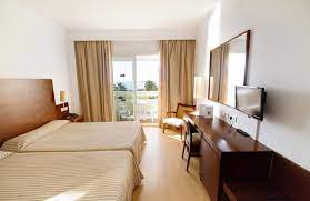 Maybe you would like to learn more about one of these? Hotel Garbi Costa Luz 4 Familienhotel In Conil De La Frontera Cadiz