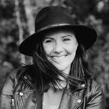 Siobhan Coyne's Instagram, Twitter & Facebook