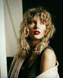 Curly Hair Don T Care Reputation Taylor Swift Bangs Taylor Swift Taylor Swift Pictures