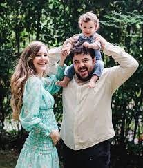 Berfu yıldız yenenler 2019 yılında eser yenenler ile dünya evine girmiştir. Berfu Yenenler Kimdir Eser Yenenler In Esi Berfu Yenenler Kimdir