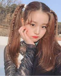 夏のイベントで取り入れたいk popアイドルから学ぶツインテール 女の子の髪 面長 ヘア オルチャンヘア