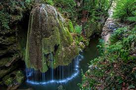 Pe langa acestea, romania mai are inca o multume de locuri splendide pe care sa le vizitezi! VacanÈ›Äƒ In Romania 10 Locuri Spectaculoase De Vizitat Cu Familia La Chic Boutique
