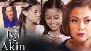 I understand why Marissa is trying hard to snatch Gabriel😹Like father like  daughter🤣She inherited it from her dad😹😹ayekoo Marissa😂Marissa the  thief😹She stole Ellice's comb, and she's using her smartness to  steal😩Continue wai