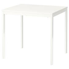 Kleine/normale gebrauchtspuren, 140x85cm u zusätzlich 2 platten a 40cm ohne deko, ohne stühle. Vangsta Stol Rozkladany Bialy Dowiedz Sie Wiecej Ikea Ausziehtisch Ikea Esstisch Esstisch Ausziehbar