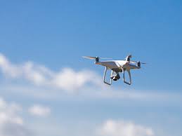 16 minutes for the dji spark, and up to 28 minutes for the dji phantom 4. A Drone Flinging Cannon Proves Uavs Can Mangle Planes Wired