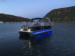 The best way to see the fall leaves is on a boat! Horsetooth Reservoir Boat Rentals Buckhorn Ridge Outfitters