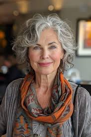 O tempo é seu amigo ou seu inimigo! Você corre do tempo, mas ele te  alcança. Você se esconde , mas ele te acha. Você disfarça com plásticas,  mas ele sempre te