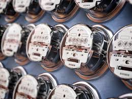 Il costo dell'energia elettrica è deciso dall'autorità garante ogni 3 mesi e vale per i contratti in regime oggi il prezzo della tariffa monoraria è pari a 0,06256 euro/kwh. Cum Calculam Factura De Energie Electrica Blog