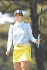 女子ゴルフで昨年１１月のプロテストに合格した新人の吉田優利 エプソン が１７日 ２０歳の誕生日を迎え 自身のインスタグラムを更新した 女子ゴルフ ゴルフ 美人 20歳 誕生日