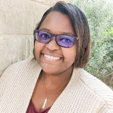 Leanne Hedrick's Instagram, Twitter & Facebook