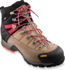 Some boots are even fitted with details such as breathable mesh panels to enhance this feature. Asolo Fugitive Gtx 224 99 Gearbuyer Com
