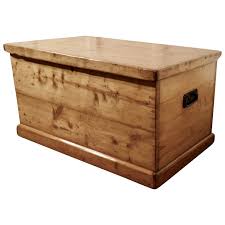 Buy rustic blanket box in coffee tables and get the best deals at the lowest prices on ebay! Large Victorian Pine Blanket Box Coffee Table Or Shoe Tidy At 1stdibs