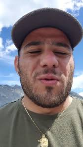 Moving up the 3rd wheeling ladder. I am now the spare tire., #couplegoals  #singlelifeproblems #love #couples #friends #thirdwheel