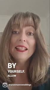 Sharon Munro's Instagram, Twitter & Facebook