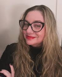 Heather Lyons (@heatherlyonsbooks) • Instagram photos and videos