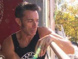 Il est mis devant le fait accompli, qui plus est par l'un de ses plus proches, un des fondateurs du macronisme. L Incroyable Transformation Physique De Gerard Vives Il A Perdu 14 Kilos