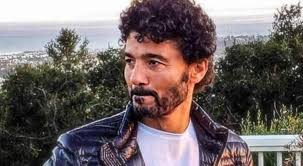 أعرب الفنان السوري يزن السيد، عن استيائه الشديد من تعاونه مع الفنان خالد النبوي في مسلسل ممالك النار، قائلًا: Ù…Ø§ Ø­Ù‚ÙŠÙ‚Ø© Ù†Ù‚Ù„ Ø®Ø§Ù„Ø¯ Ø§Ù„Ù†Ø¨ÙˆÙŠ Ù„Ù„Ù…Ø³ØªØ´ÙÙ‰