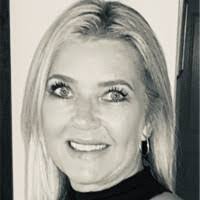 Janet Deaton's Instagram, Twitter & Facebook