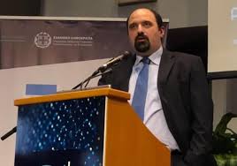 «ήταν ένα ταξίδι τριών χρόνων. O Xrhstos Triantopoylos Epikefalhs Ths Ellhnikhs Apostolhs Sthn Olomeleia Ths Fatf Almyros Press