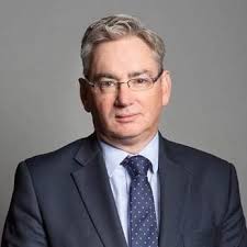 Robert Saunders (@redhistorian)