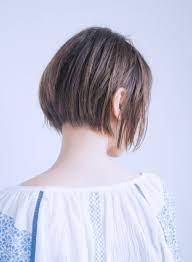 美容室 ヘアスタイル検索サイト ビューティーナビ 耳掛けウェットな大人前下がりショートボブ anti ショートボブ ヘアースタイル ヘアスタイル