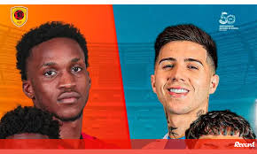 Gostosa do privacy Vivian Oliveira dançando peladinha no banho