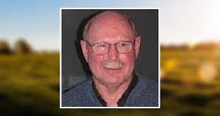 Tim Risinger's Instagram, Twitter & Facebook