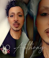 Can old class photos be reprinted?