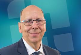 Ansprechpartner*innen