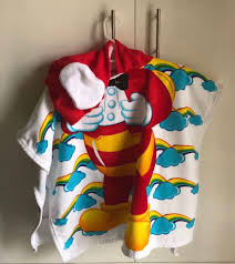 A jollibee customer has claimed she was served a 'deep fried towel' instead of the chicken she ordered for her son. Jollibee Hoodie Towel Babies Kids Bathing Changing Other Baby Bathing Changing Needs On Carousell