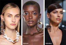 Fall Winter 2020 2021 Accessory Trends Runway Jewelry Trends Trending Accessories 2021 Accessories Trends Jewelry Trends