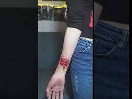Các mẫu tattoo với chủ đề cá chép hóa rồng luôn có được 1 vị trí nhất định với các chàng trai, và với kích cỡ xăm hình mini cũng không ngoại lệ. Hinh XÄƒm Hoa Bá»‰ Ngáº¡n Mini