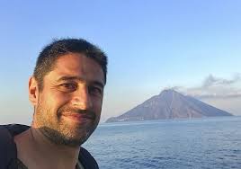 Felipe Aguilera, vulcanólogo: "Los palmeros tienen razones para estar  preocupados, la gente se olvida rápido de estas tragedias"