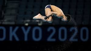There are seven judges in individual diving events (11 in. H5cucj4iimw Um