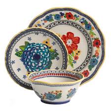 A walmart spokesperson confirmed to fox news that the pioneer woman's latest collection features over 100 items including cups, bowls, plates, mini casserole dishes, measuring bowls and cups, frying pans. The Pioneer Woman Dazzling Dahlias 12 Piece Dinnerware Set Walmart Com Walmart Com
