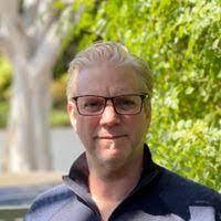 Efren Ancheta's Instagram, Twitter & Facebook