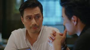 Hoàng tình cờ nhìn thấy châu ngồi cà phê với bà cúc nên xin phép được nói chuyện riêng vài phút với châu. Hih62ykcsm6nfm