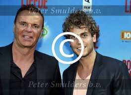 Sylvana heeft de echtelijke woning met hun dochters romy en jacky verlaten en woont. Fotoarchief Peter Smulders Bv